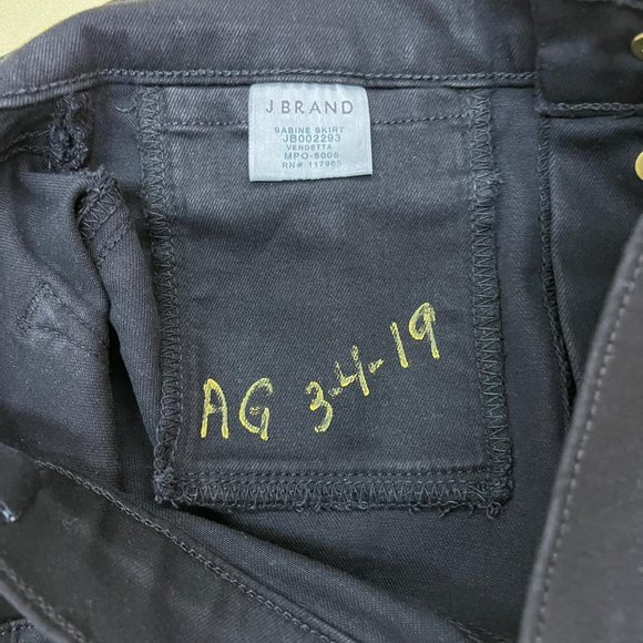 NWOT J BRAND Sabine Mid Rise Mini Vendetta Skirt Black GOLD BUTTON RARE UNIQUE - Picture 5 of 7